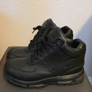 Nike Black Rugged Leather Boots